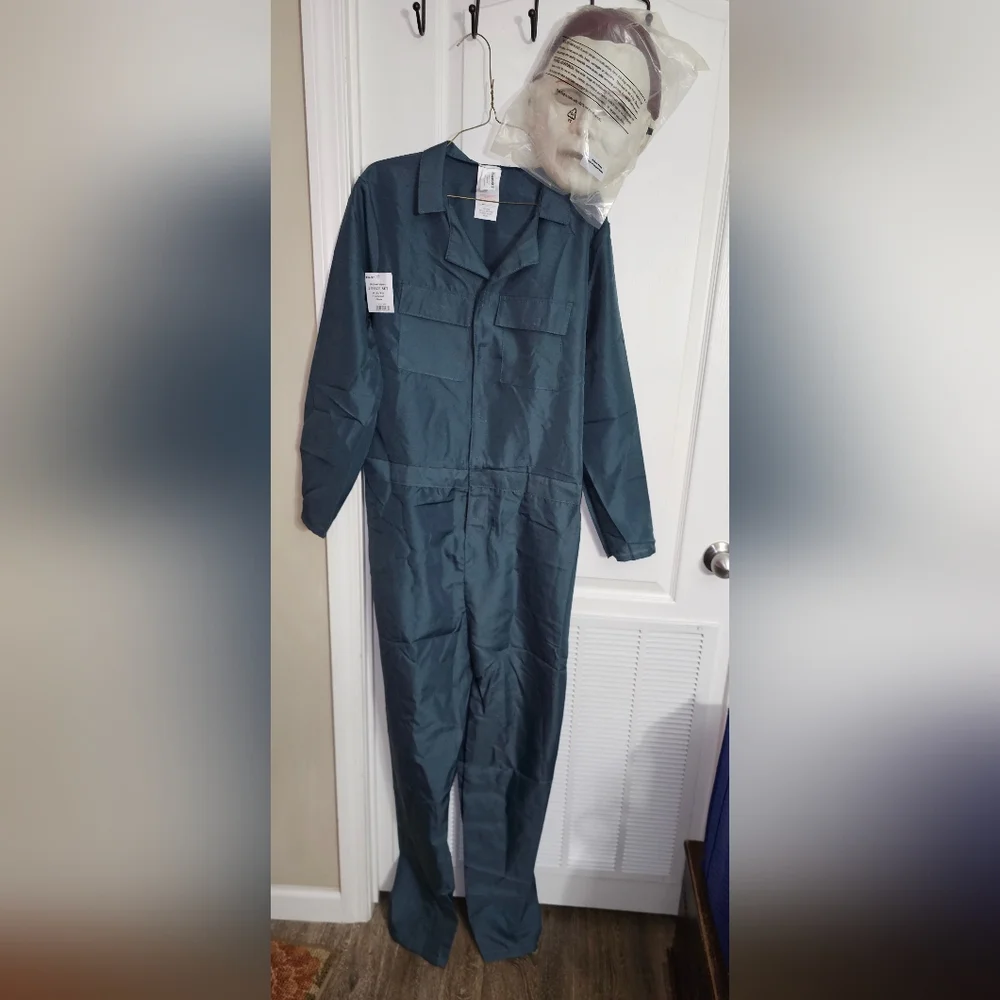 Halloween II Michael Myers 2 Piece Costume And Mask Mens Size Medium NWOT